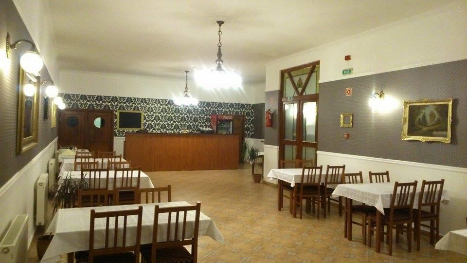 Varju Fogado Tapolca Bed & Breakfast Exterior photo